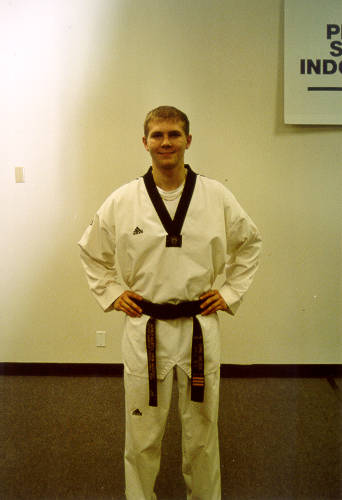 Learn To Tie Your Taekwondo Belt